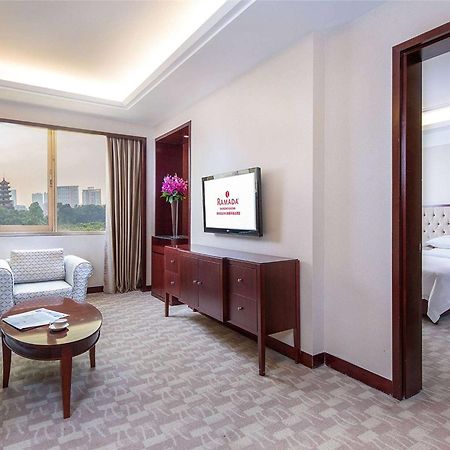 Hotel Ramada Shenzhen Baoan Exteriér fotografie