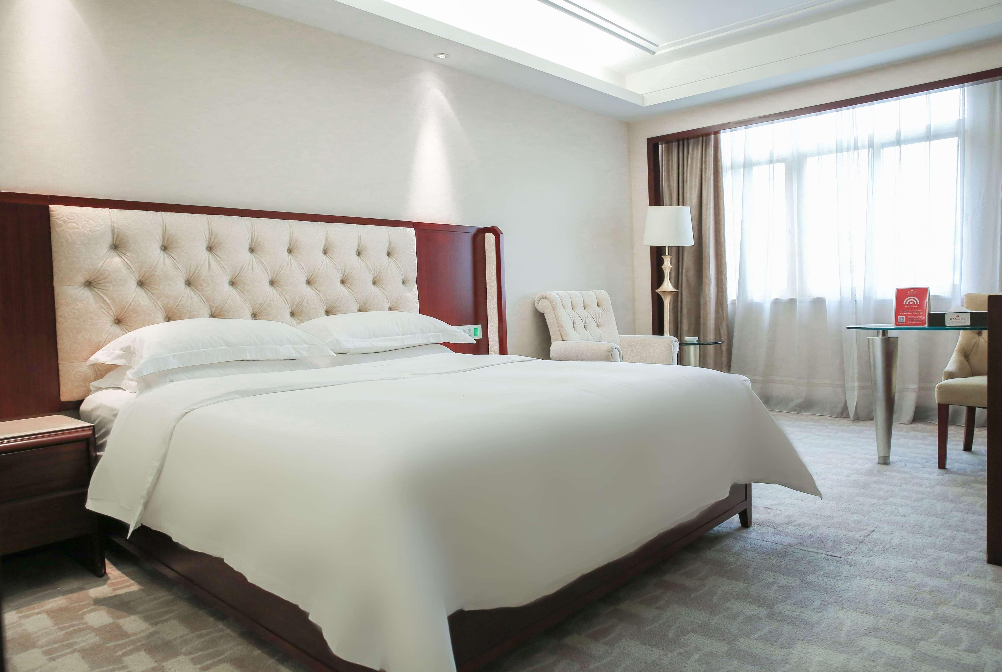 Hotel Ramada Shenzhen Baoan Exteriér fotografie