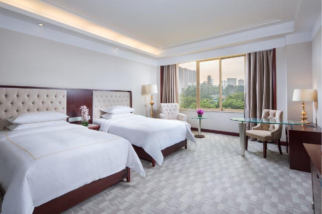 Hotel Ramada Shenzhen Baoan Exteriér fotografie