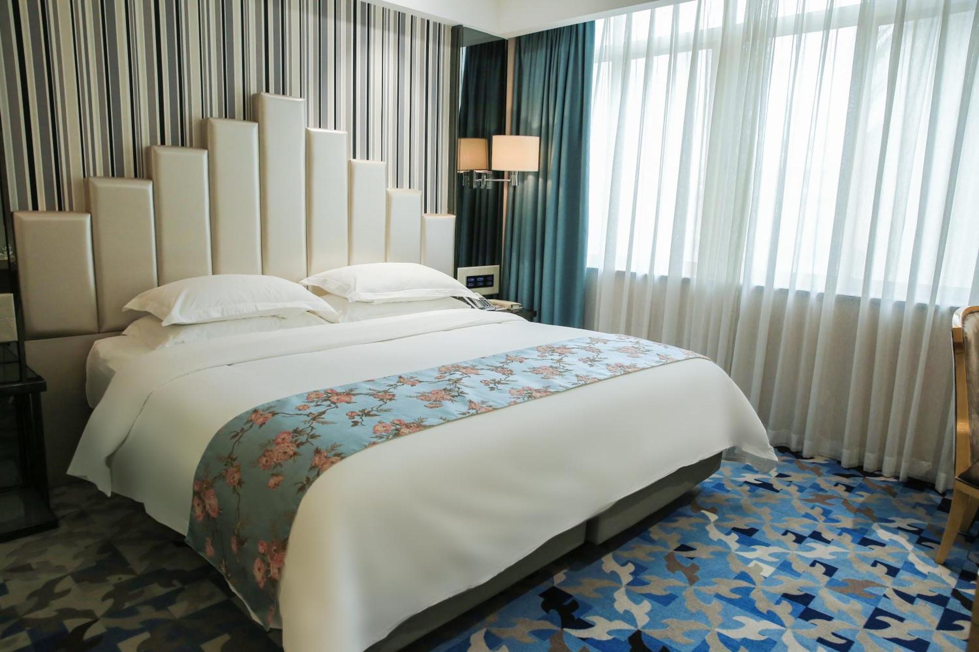 Hotel Ramada Shenzhen Baoan Exteriér fotografie