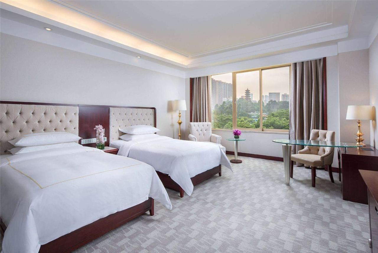 Hotel Ramada Shenzhen Baoan Exteriér fotografie
